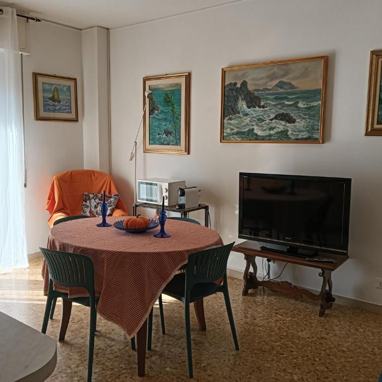 La casa di Minnie con box privato - Appartamento con 2 Camere da Letto - 2