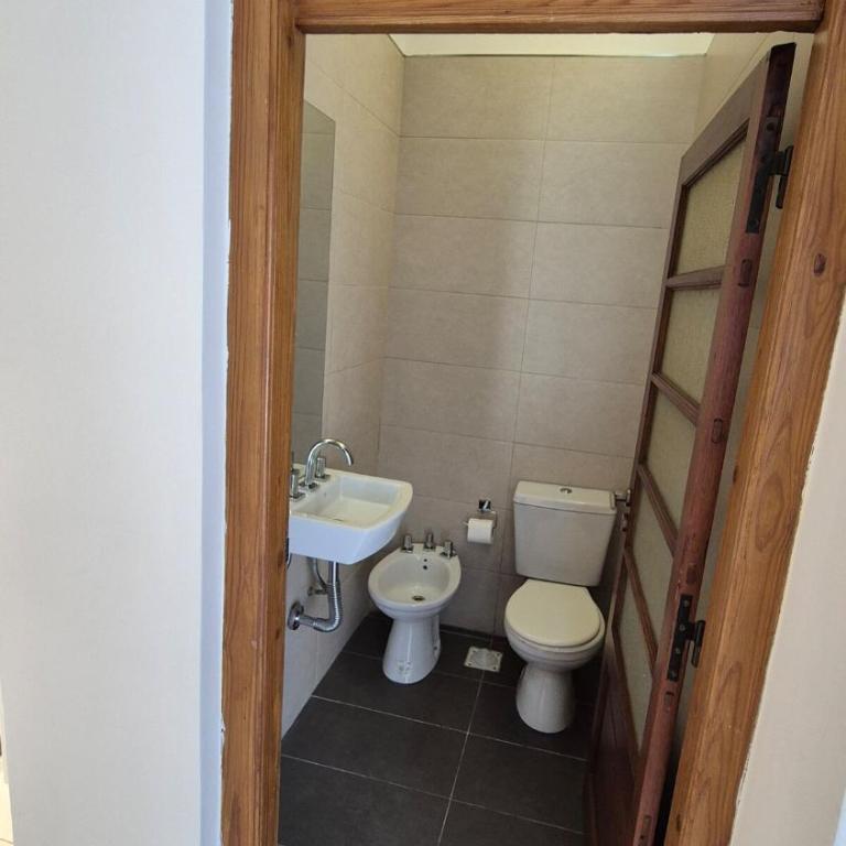 Laprida House Restored to New on the ground floor Casa Restaurada Laprida Planta Baja con ingreso independiente - Apartamento de 1 dormitorio - 2