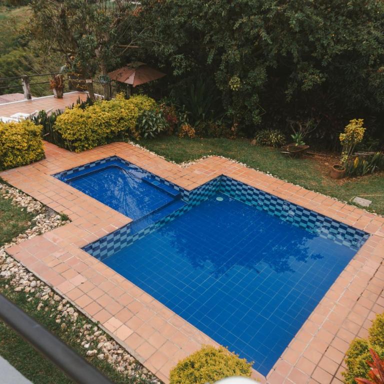 APARTAMENTO CAMPESTRE EN EJE CAFETERO - Apartamento de 2 dormitorios - 23