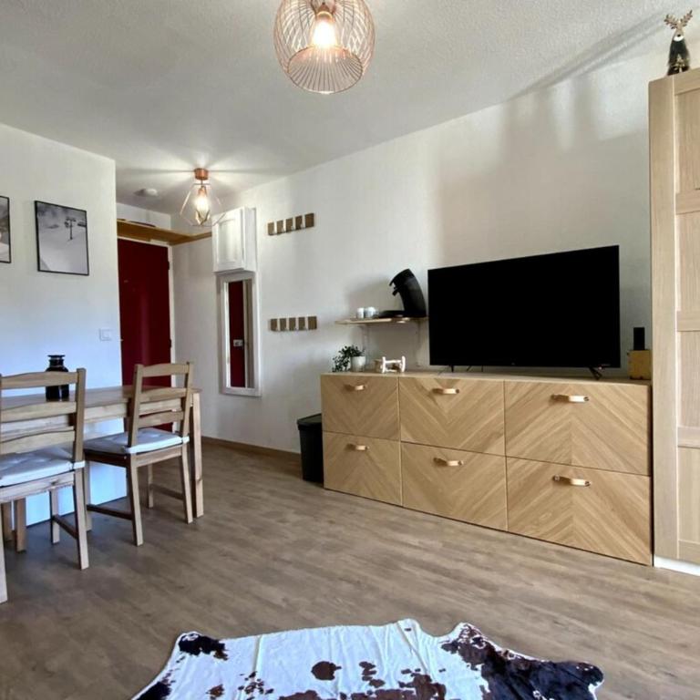 The Edelweiss- Renovated studio for 4 people! - Apartment mit 1 Schlafzimmer - 9