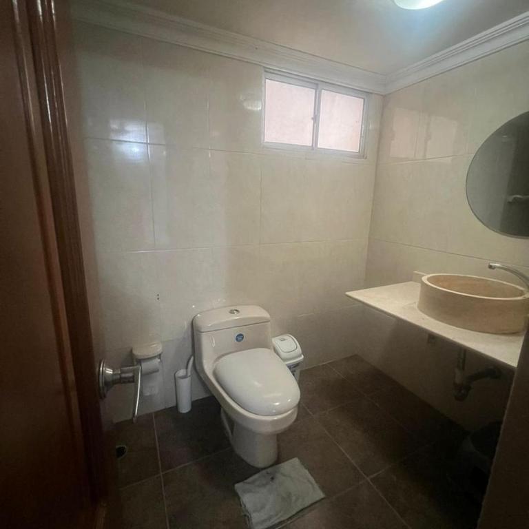Vista Marinare Laguito - Three-Bedroom Apartment with Balcony - 13
