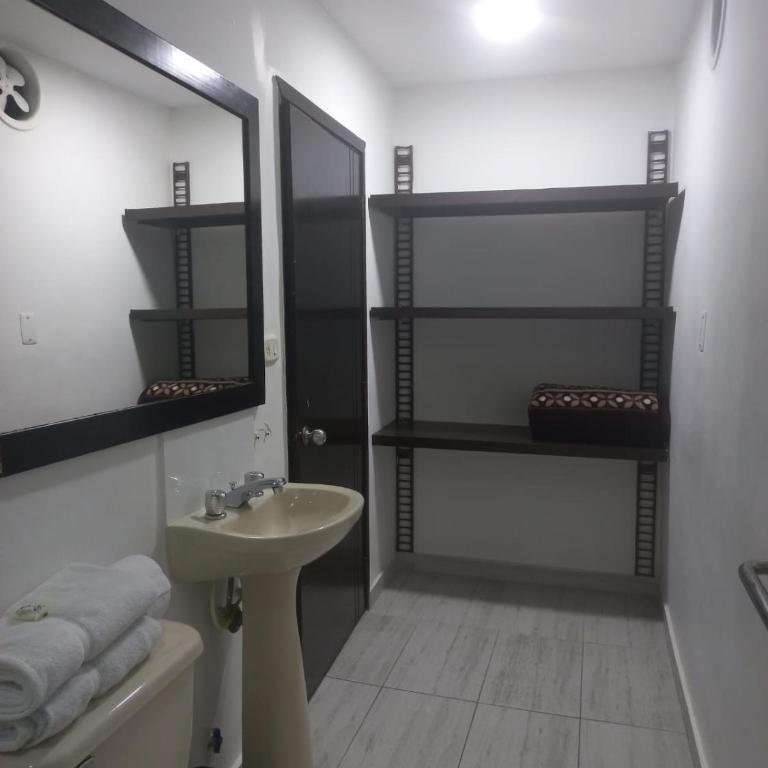 Hotel Los Tunjos - Standard Double Room with Two Double Beds - 1