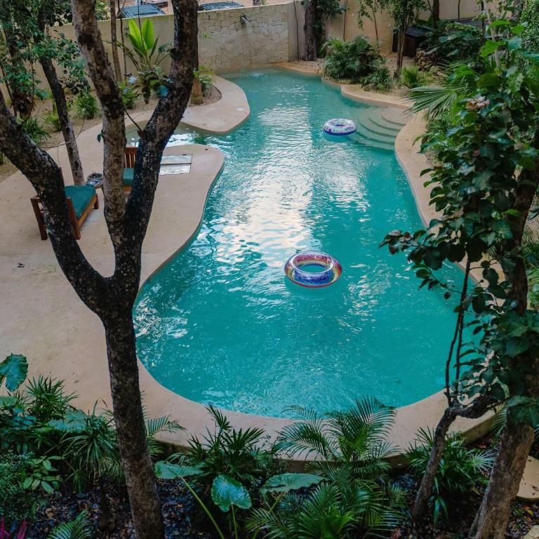 Ahal Holistika 3BR Ground-Floor Jungle Oasis with Plunge Pool - Apartamento - 81