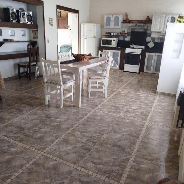 Casita Alpha - Two-Bedroom House - 9
