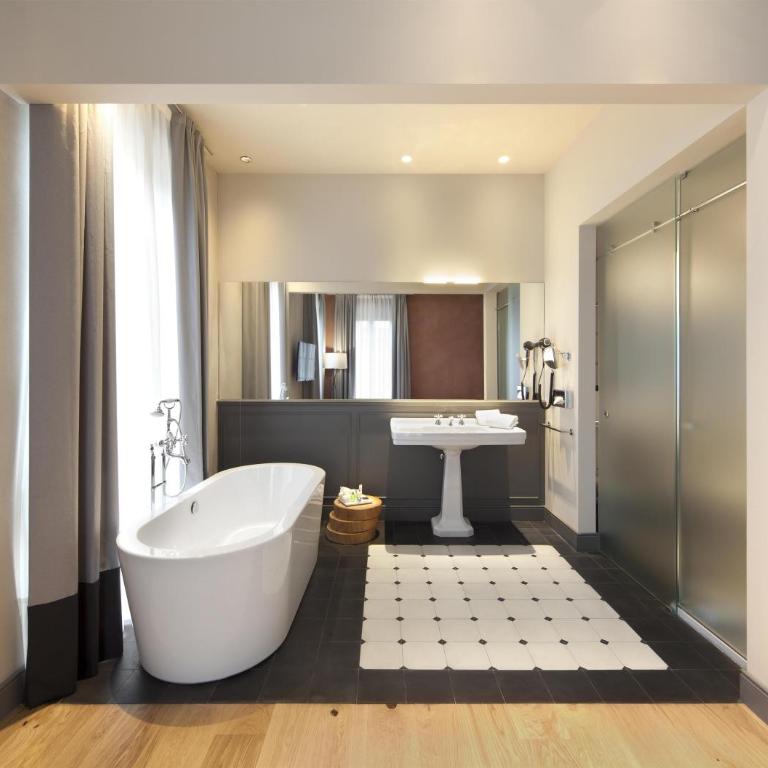 NH Collection Torino Piazza Carlina - Junior Suite - 6