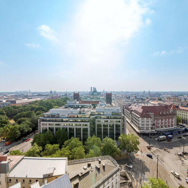 NH Collection München Bavaria - Superior Doppel- oder Zweibettzimmer mit Stadtblick - 5