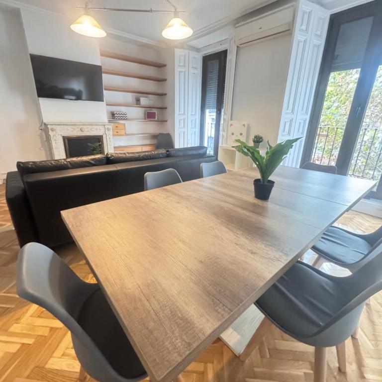Plaza Mayor Citymad Stay - Apartamento de 3 dormitorios - 3
