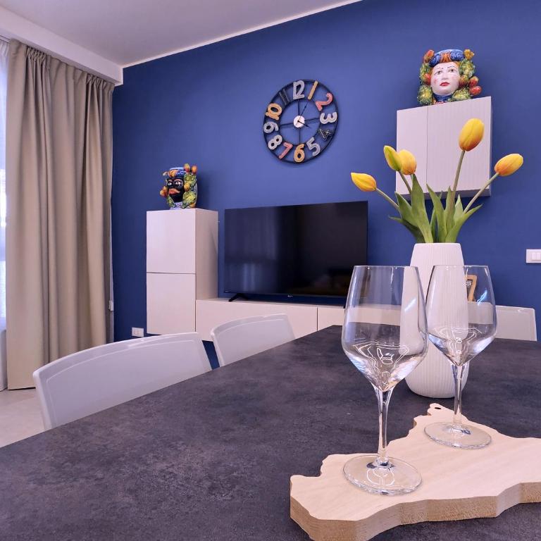 Al Centro di Palermo - Casa Bertolino - Appartamento con 2 Camere da Letto - 1