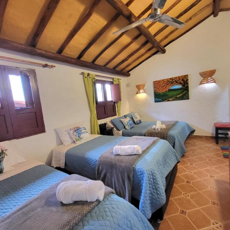 AQUI ESTOY BIEN - Habitación Cuádruple Clásica - 2