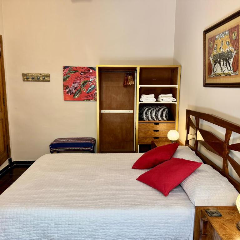 Lina's Tango Guesthouse - Habitación Doble Clásica con bañera - 10