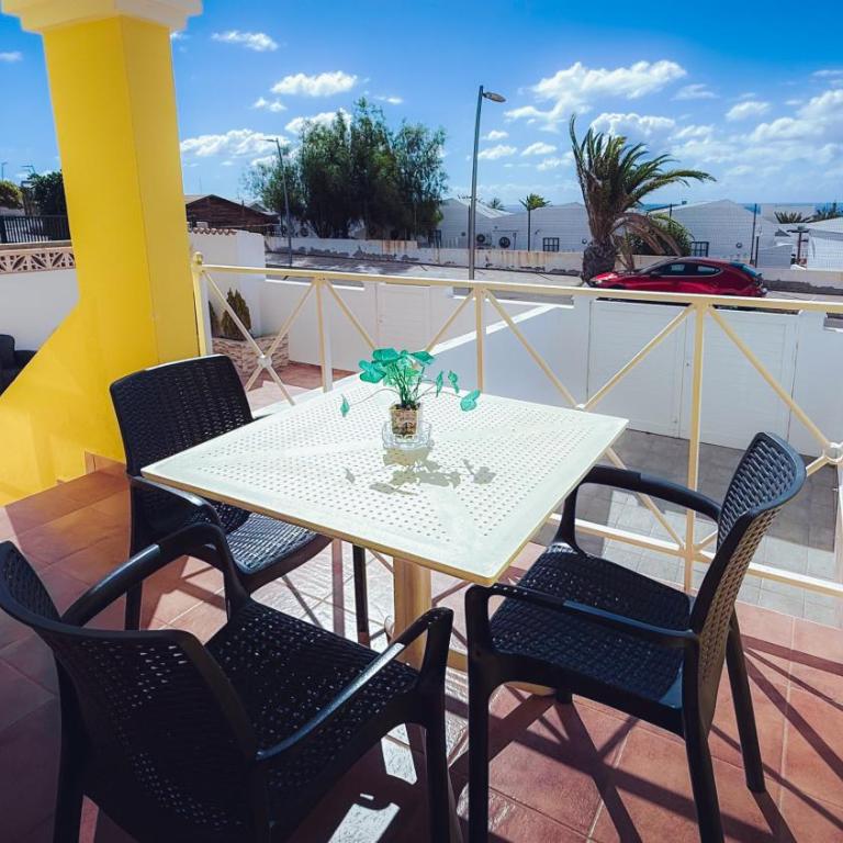 Casa Min-Casa Familiar con Terraza Privada - Two-Bedroom Apartment - 16