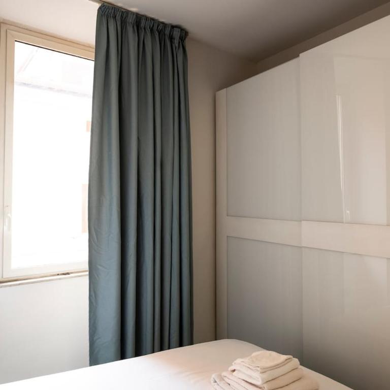 Monti Stay- Steps from Colosseum - Appartamento con 2 Camere da Letto - 11