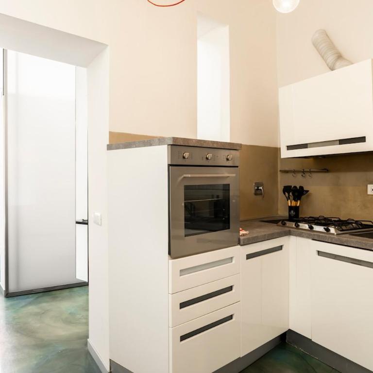 Monti Stay- Steps from Colosseum - Appartamento con 2 Camere da Letto - 18