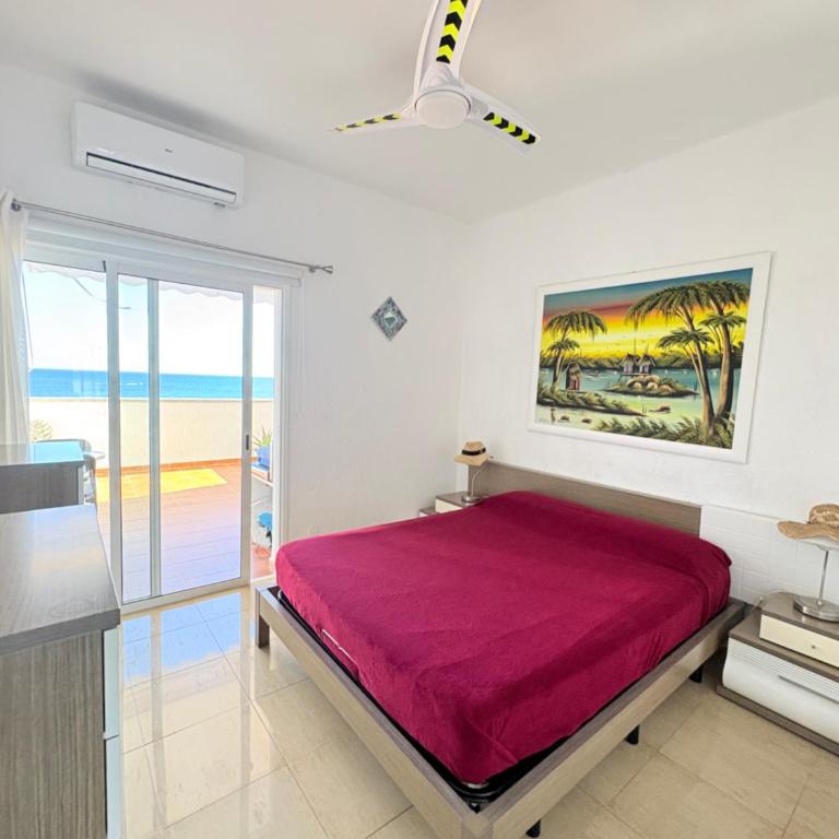 Apartamento Paraíso Playa Chica Santa Cruz de Tenerife - Apartamento de un dormitorio independiente y dos camas individuales en la sala de estar - 14