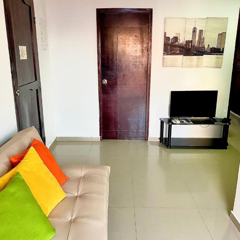 Hotel Casa Lopez - Cartagena - Apartment with Balcony - 3