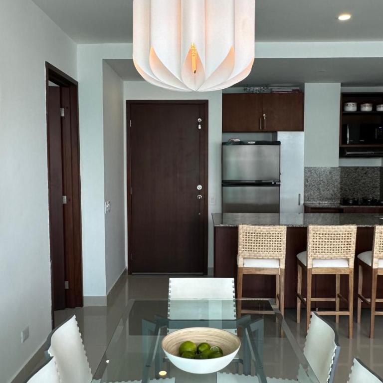 A sólo unos pasos de la playa - Two-Bedroom Apartment - 10