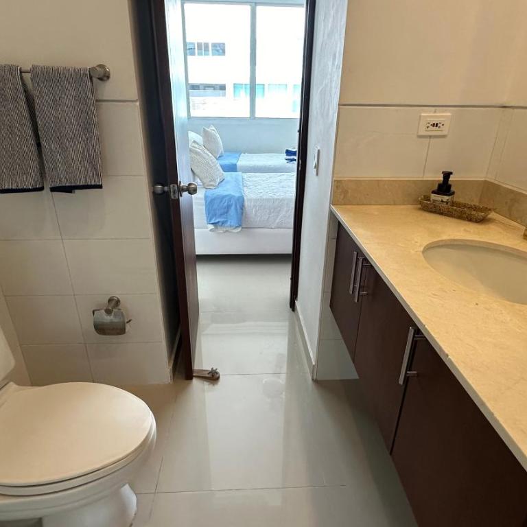 A sólo unos pasos de la playa - Two-Bedroom Apartment - 19