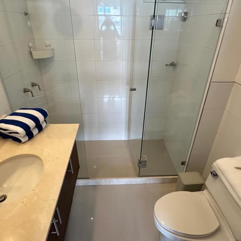 A sólo unos pasos de la playa - Two-Bedroom Apartment - 16