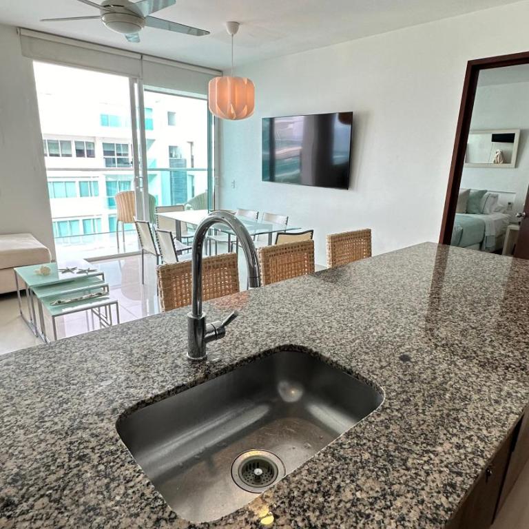 A sólo unos pasos de la playa - Two-Bedroom Apartment - 31