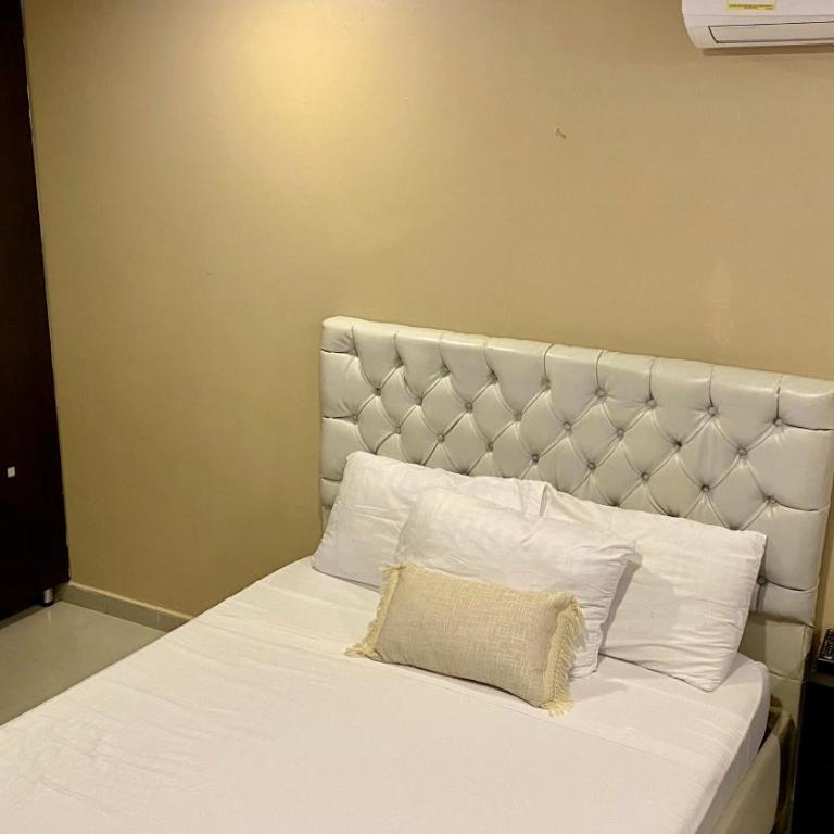 Hotel Casa Lopez - Cartagena - Family Room - 5