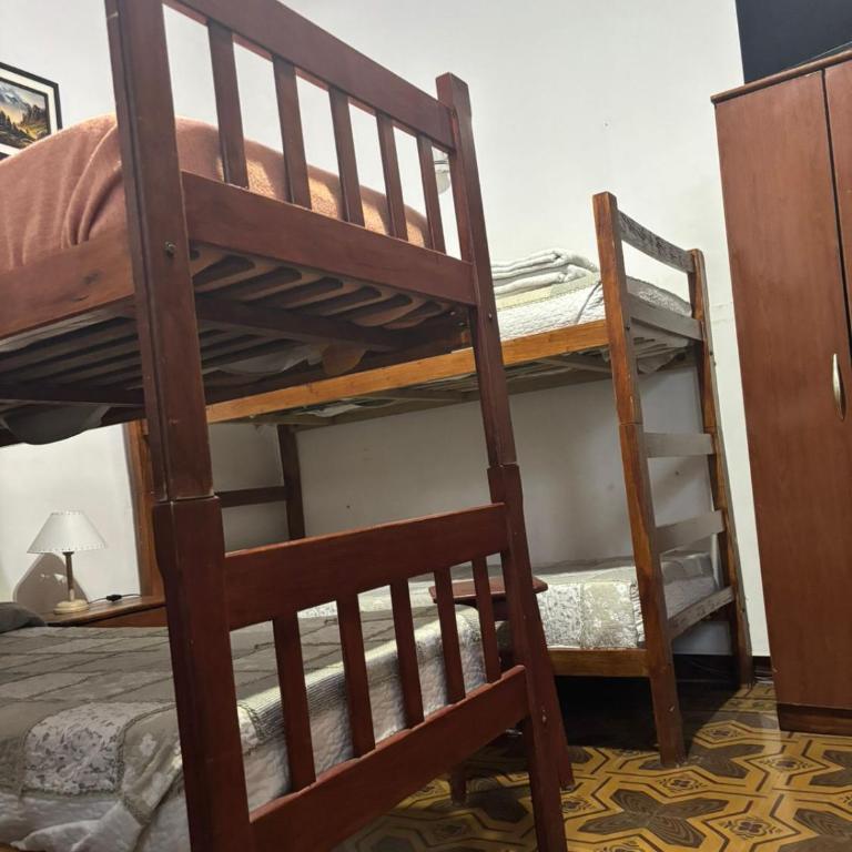 Hostal Yatasto - Bed in 8-Bed Dormitory Room - 9