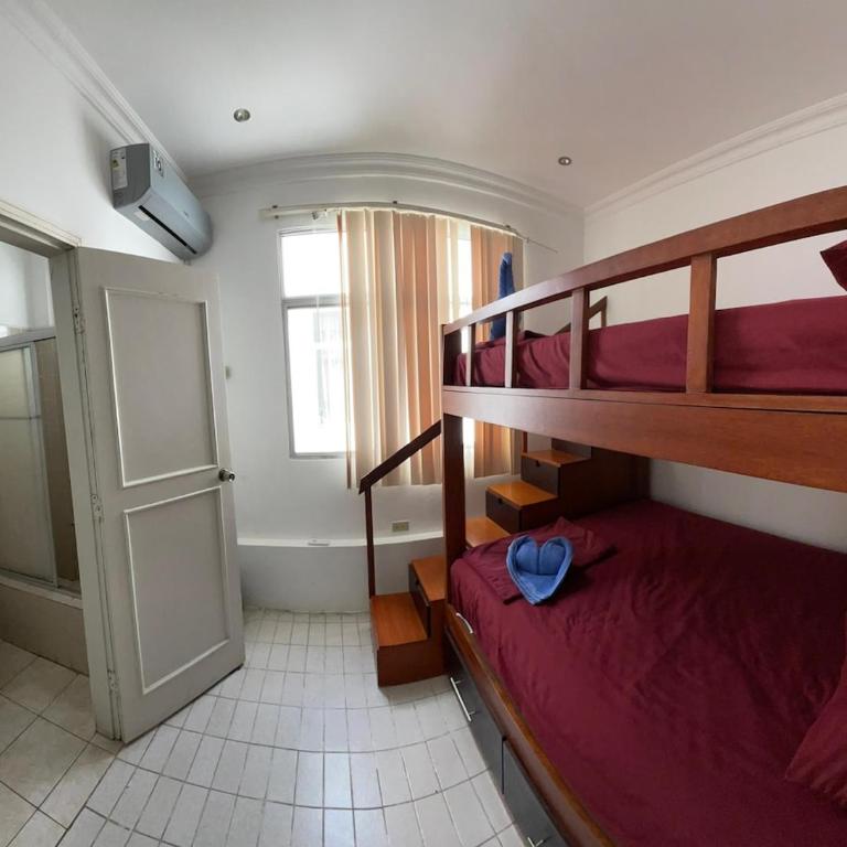 Departamento amoblado - Three-Bedroom Apartment - 4