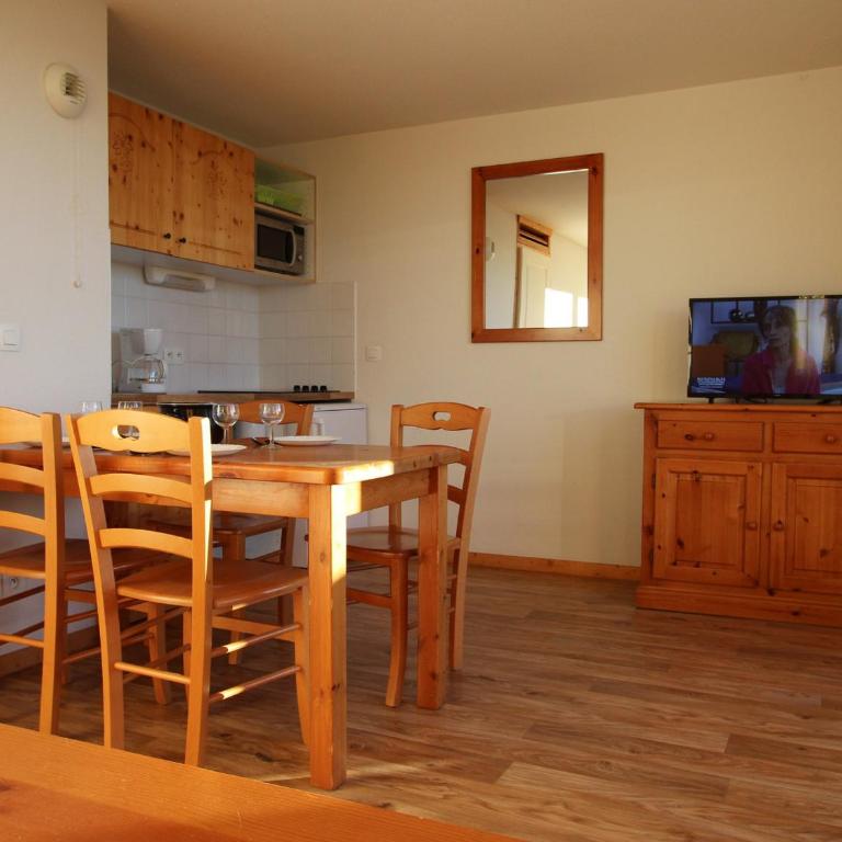 Studio cabine 4 pers à Chamrousse avec terrasse - FR-1-549-163 - Studio - 2