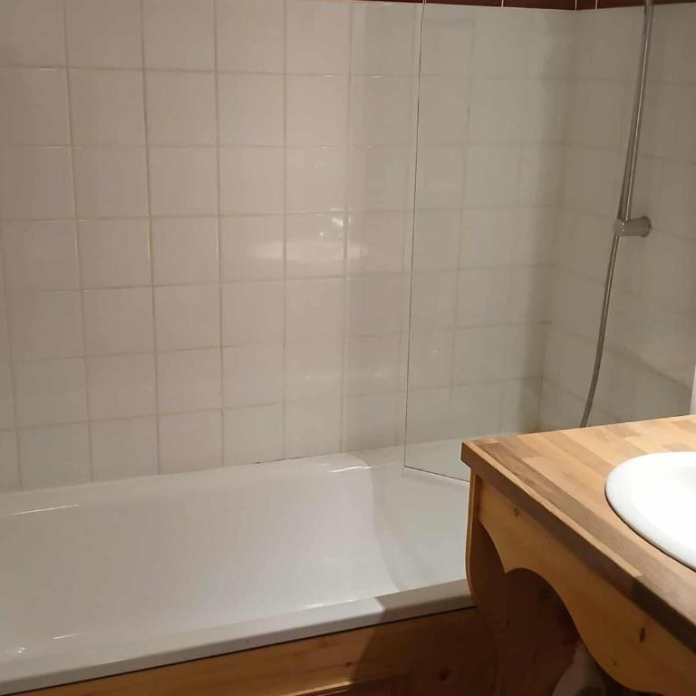 Studio cabine 4 pers à Chamrousse avec terrasse - FR-1-549-163 - Studio - 4