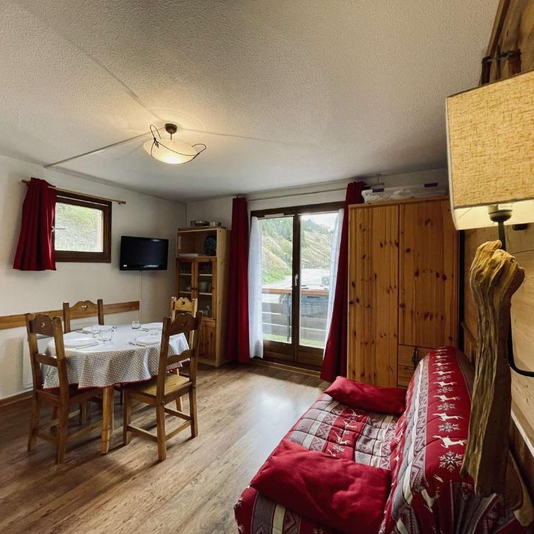 Appartement authentique 2 Étoiles aux Menuires avec wifi - FR-1-852-5 - Apartment - 3