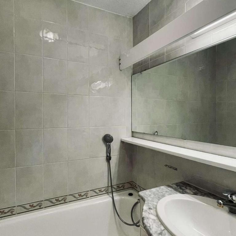 Appartement authentique 2 Étoiles aux Menuires avec wifi - FR-1-852-5 - Apartment - 6