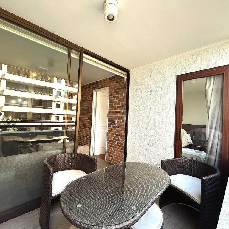 Remodelado a pasos de todo en El Golf MUT Costanera Center - Apartment - 6