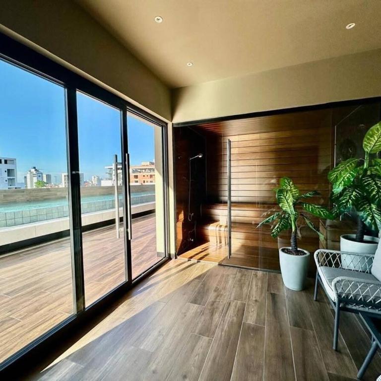 Luxia Sky - One-Bedroom Apartment - 14