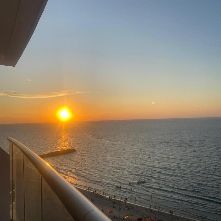 Luxury Ocean View - Bocagrande - Two-Bedroom Apartment - 19