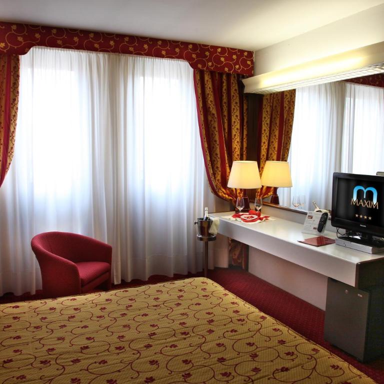 Hotel Maxim - Camera Matrimoniale/Doppia con Letti Singoli - 2