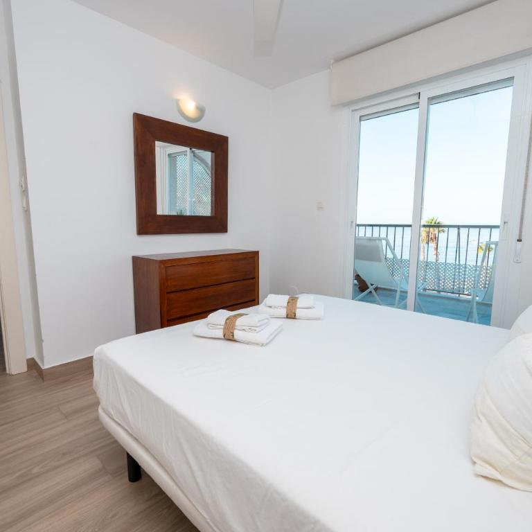 Rincón de la Caleta - Two-Bedroom Apartment - 6
