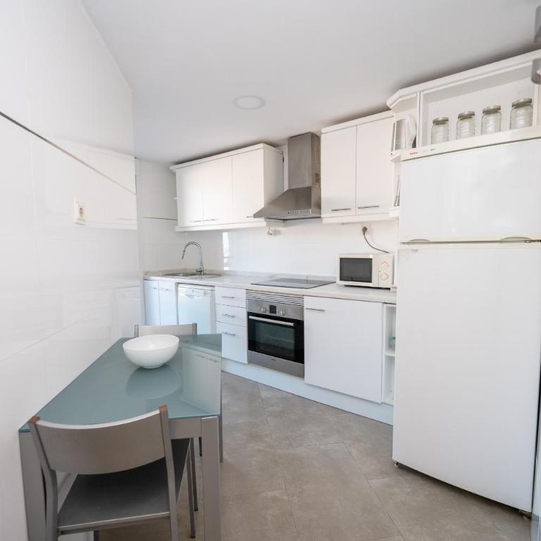 Rincón de la Caleta - Two-Bedroom Apartment - 4
