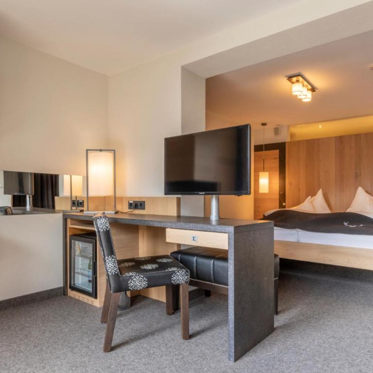 Hotel Jerzner Hof 4 Sterne Superior - Doppelzimmer mit Balkon - 2