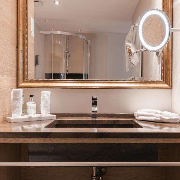 Hotel Jerzner Hof 4 Sterne Superior - Doppelzimmer mit Balkon - 3