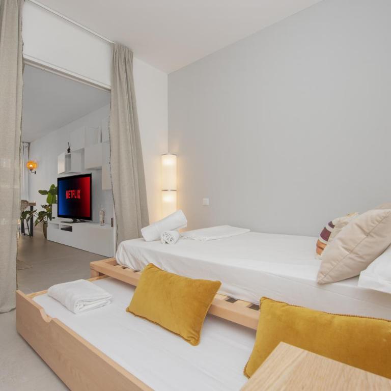 Hypercentre - Spacieux et intimiste - Parking - EG - Two-Bedroom Apartment - 4