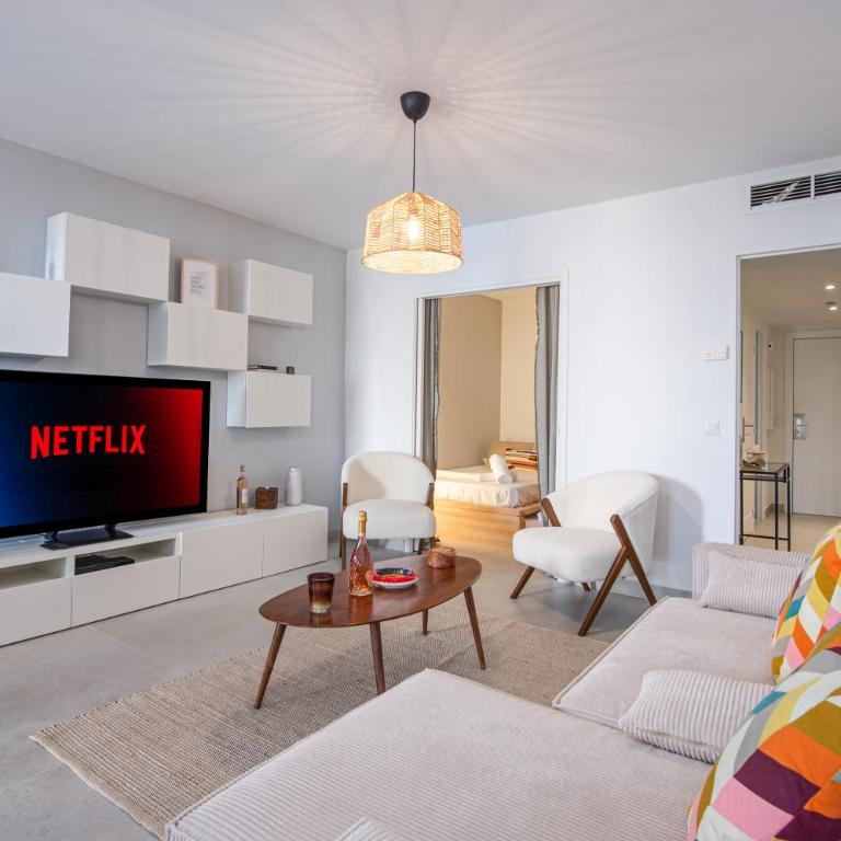 Hypercentre - Spacieux et intimiste - Parking - EG - Two-Bedroom Apartment - 7