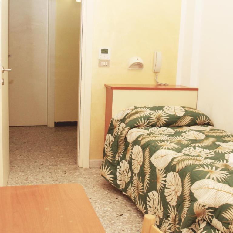 Hotel Diamante COLAZIONE XL PARCHEGGIO GRATIS A 5 CHILOMETRI DA RIMINI FIERA - Camera Singola con Balcone - 3