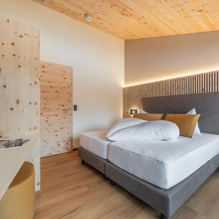 Hotel Bellaval Scuol - Doppelzimmer - 13