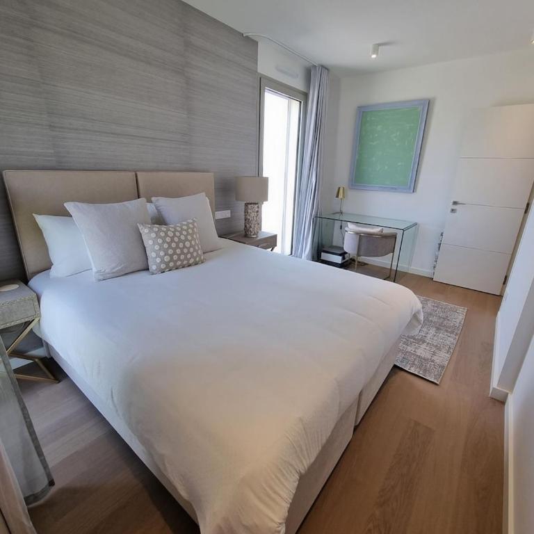 Le 120 m2 - luxe, piscine, terrasse et garage - Appartement 3 Chambres avec Vue - 12