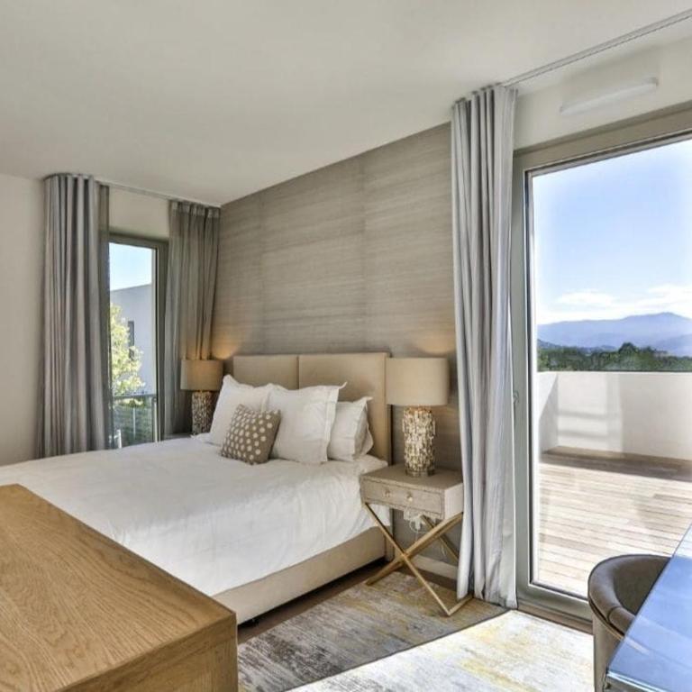 Le 120 m2 - luxe, piscine, terrasse et garage - Appartement 3 Chambres avec Vue - 14