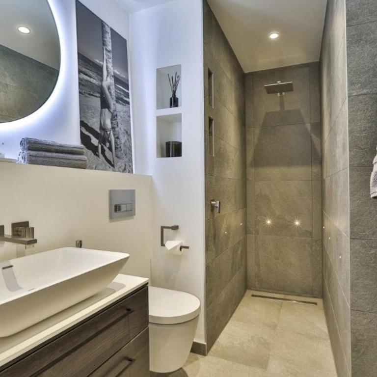 Le 120 m2 - luxe, piscine, terrasse et garage - Appartement 3 Chambres avec Vue - 6