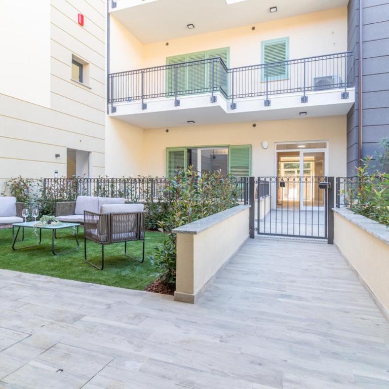 S&M APARTMENTS "Casa iago" appartamento di lusso con giardino a Monza - Studio-Apartment - 20