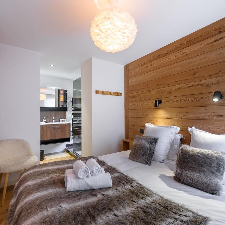 Les Balcons des Aravis - Prestigieux appartement au coeur de La Clusaz - Three-Bedroom Apartment with Balcony - 14