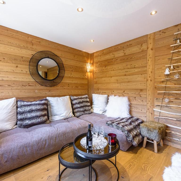 Les Balcons des Aravis - Prestigieux appartement au coeur de La Clusaz - Three-Bedroom Apartment with Balcony - 18