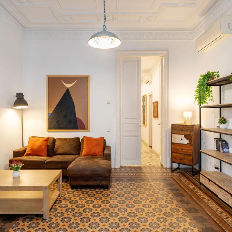 Luxury Business Apartment Gran Vía - 2 rooms - Romantic Eixample - 8min Passeig Gràcia - Two-Bedroom Apartment - 1