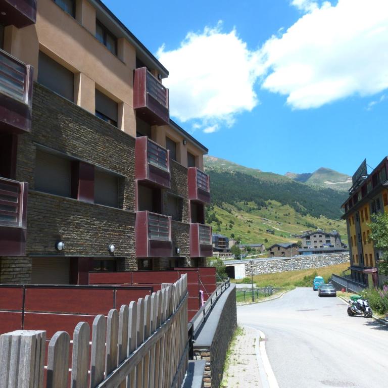 AC Apartaments Cabirol Incles - Apartamento con terraza - 5
